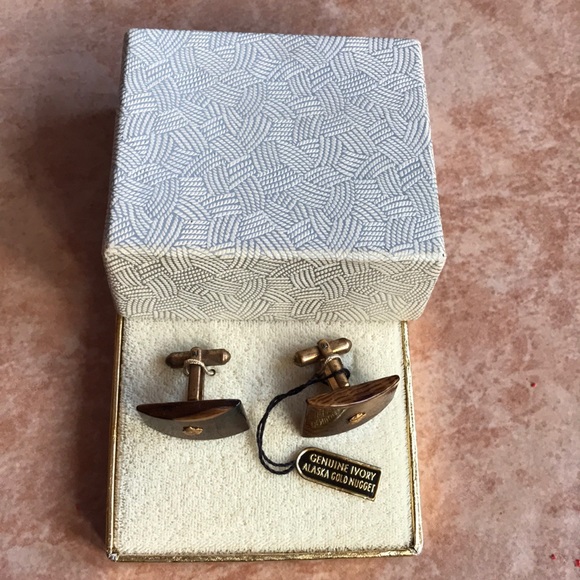 Vintage 1960s Ivory & 24k Gold Nugget Cuff Links